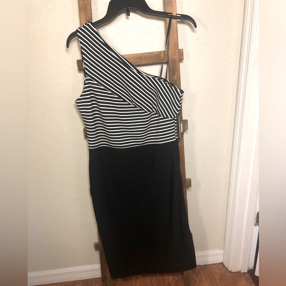 Guess One Shoulder Dress- Black&White Size 10 NWT